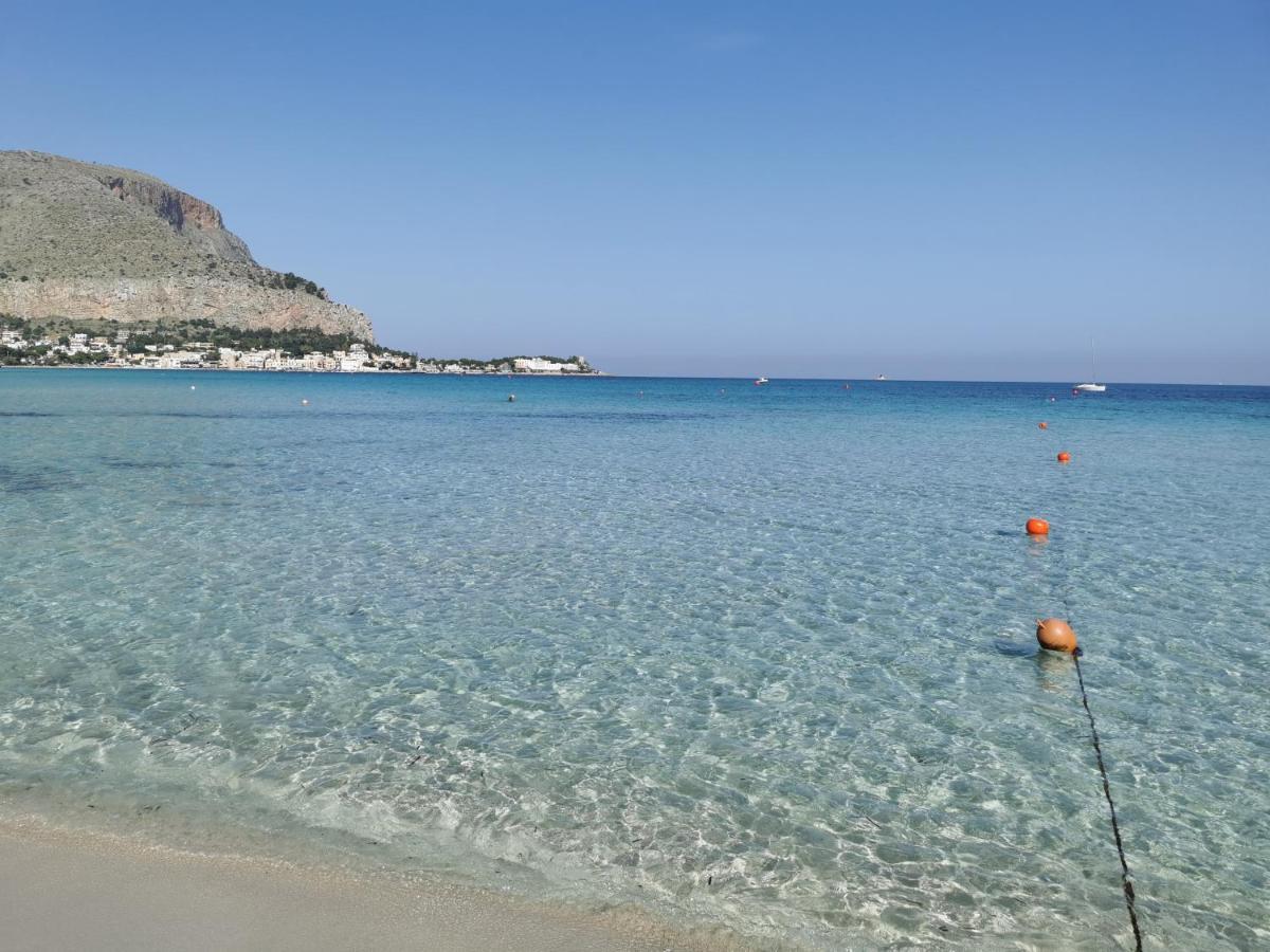 Villa Iris - Mondello Παλέρμο Εξωτερικό φωτογραφία